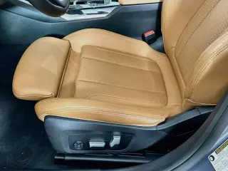 Sedán BMW 3 Series 2024 AWD 330i xDrive 4dr