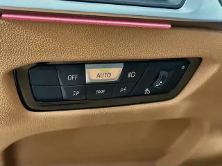 Sedán BMW 3 Series 2024 AWD 330i xDrive 4dr