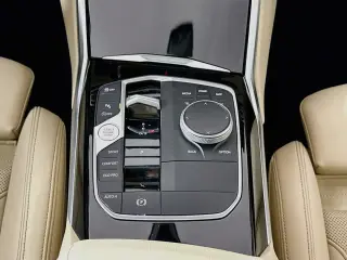 Sedán BMW 3 Series 2023 AWD 330i xDrive 4dr