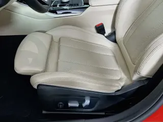 Sedán BMW 3 Series 2023 AWD 330i xDrive 4dr