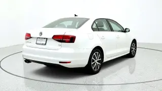 Volkswagen Jetta 2018 1.4T SE 4dr Sedán 6A