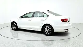 Volkswagen Jetta 2018 1.4T SE 4dr Sedán 6A