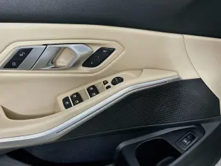 BMW Serie 3 2022 AWD 330i xDrive 4dr Sedán