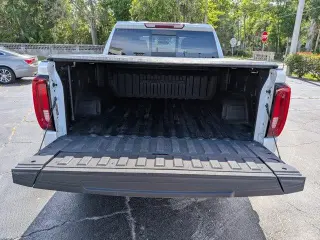 GMC Sierra 1500 Limited 2022 4x4 Denali 4dr Crew Cab 5.8 ft. SB