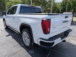 GMC Sierra 1500 Limited 2022 4x4 Denali 4dr Crew Cab 5.8 ft. SB