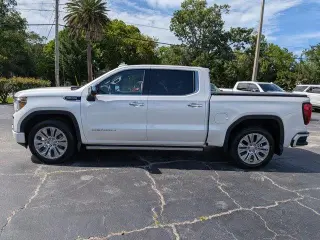 GMC Sierra 1500 Limited 2022 4x4 Denali 4dr Crew Cab 5.8 ft. SB