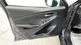 Toyota Yaris iA 2017 Sedán 4 puertas 6A
