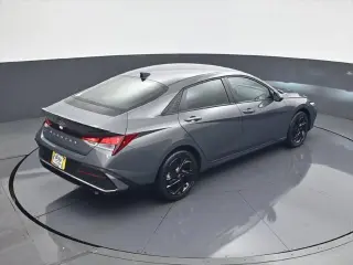Hyundai ELANTRA 2026 SEL Sport 4dr Sedán