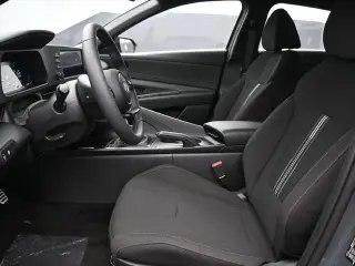 Hyundai ELANTRA 2026 SEL Sport 4dr Sedán
