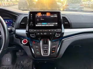 Honda Odyssey 2022 Touring 4dr Minivan