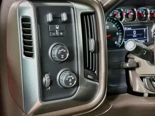 Chevrolet Silverado 1500 2017 4x4 LTZ 5 puertas Crew Cab 1.77 m SB