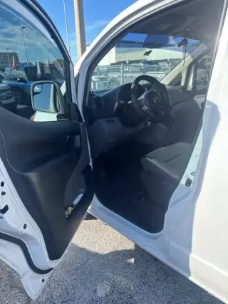 Nissan NV200 2014 SV 4dr Cargo Mini-Van