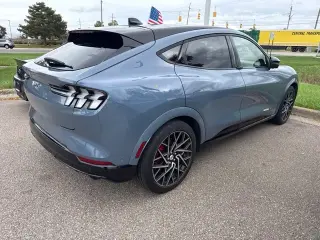 Ford Mustang Mach-E 2023 AWD GT 4 puertas SUV