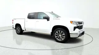Chevrolet Silverado 1500 2022 4x4 LT 4dr Crew Cab 5.8 ft. SB w/2FL