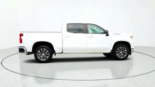 Chevrolet Silverado 1500 2022 4x4 LT 4dr Crew Cab 5.8 ft. SB w/2FL