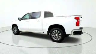 Chevrolet Silverado 1500 2022 4x4 LT 4dr Crew Cab 5.8 ft. SB w/2FL