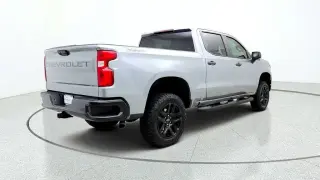 Chevrolet Silverado 1500 2023 4x4 Custom Trail Boss 4dr Crew Cab 5.8 ft. SB
