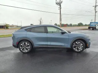 Ford Mustang Mach-E 2024 AWD Select 4dr SUV