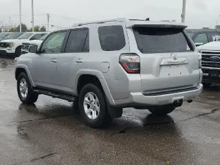 Toyota 4Runner 2017 4x4 SR5 4dr SUV