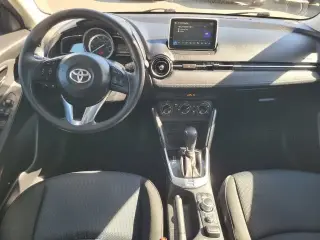 Toyota Yaris iA 2017 4dr Sedán 6A