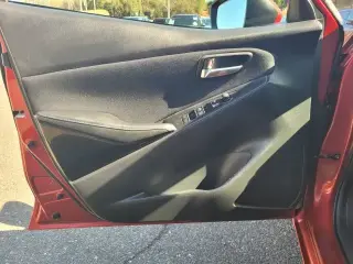 Toyota Yaris iA 2017 4dr Sedán 6A