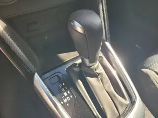 Toyota Yaris iA 2017 4dr Sedán 6A