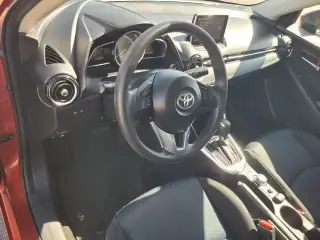 Toyota Yaris iA 2017 4dr Sedán 6A