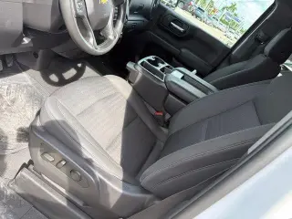 Chevrolet Silverado 1500 2023 4x2 Custom 4dr Crew Cab 5.8 ft. SB