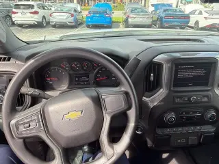 Chevrolet Silverado 1500 2023 4x2 Custom 4dr Crew Cab 5.8 ft. SB
