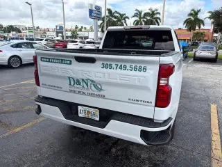 Chevrolet Silverado 1500 2023 4x2 Custom 4dr Crew Cab 5.8 ft. SB