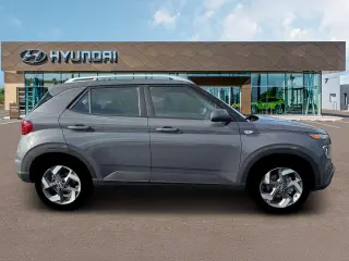 Hyundai VENUE 2026 SEL 4dr Crossover