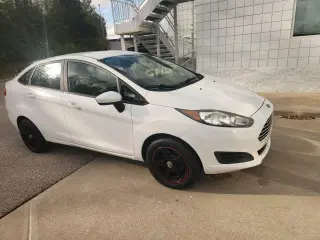 Ford Fiesta 2019 SE 4 puertas Sedán