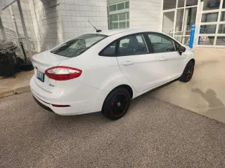 Ford Fiesta 2019 SE 4 puertas Sedán