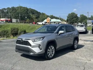 Toyota RAV4 2021 XLE Premium 4dr SUV
