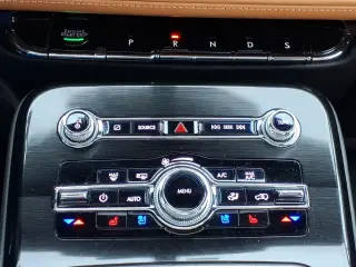 Lincoln Nautilus 2022 AWD Black Label 4dr SUV