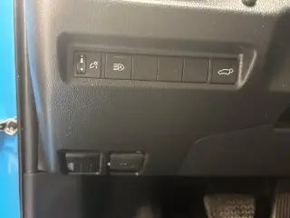 Toyota RAV4 2021 XLE Premium 4dr SUV