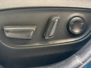Toyota RAV4 2021 XLE Premium 4dr SUV