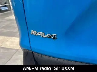 Toyota RAV4 2021 XLE Premium 4dr SUV
