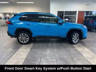 Toyota RAV4 2021 XLE Premium 4dr SUV