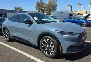 Ford Mustang Mach-E 2023 AWD Premium 4dr SUV