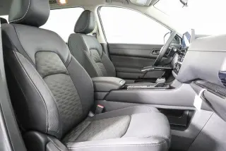 Nissan Pathfinder 2025 Platinum 4 SUV