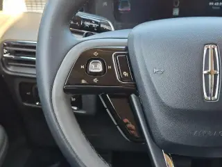 Lincoln Corsair 2023 Standard SUV 4 puertas