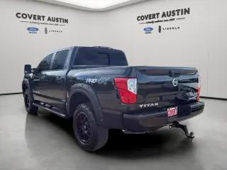 Nissan Titan 2018 4x4 PRO-4X 4dr Crew Cab