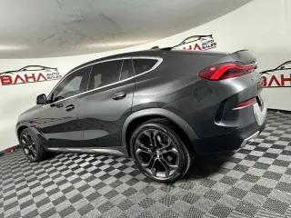 2021 BMW X6