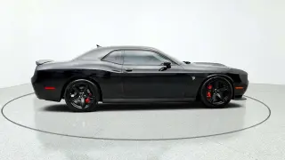 Dodge Challenger 2017 SRT Hellcat 2dr Coupe