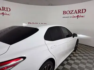 Toyota Camry 2019 SE Sedán 4 puertas