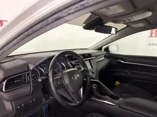 Toyota Camry 2019 SE Sedán 4 puertas