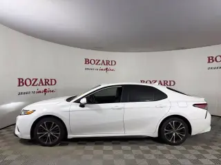 Toyota Camry 2019 SE Sedán 4 puertas