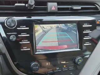 Toyota Camry 2019 SE sedán de 4 puertas