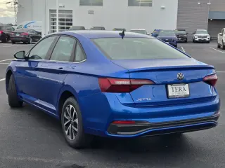 Volkswagen Jetta 2024 S 4dr Sedán 8A
